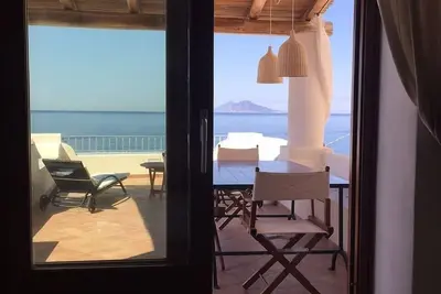Image de Didyme- Appartement confortable sur la plage avec terrasse panoramique et Wifi