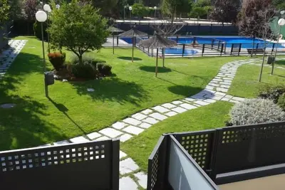 Image de Madrid - Incroyable plat avec jardin, court de paddle-tennis et piscine