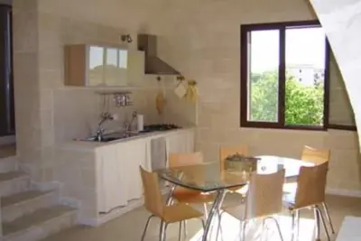 Image de Maison / villa - FAVIGNANAMaison avec jardin