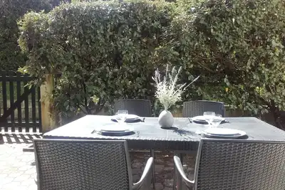 T2 avec jardinet - Plage à 200m - Parking privé gratuit - Calme - Exposé sud