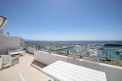 Image de Puerto Banus, Marbella Luxe dans le centre du port avec vue imprenable près du golf<br>