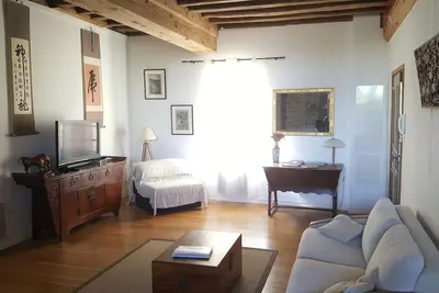 Image de Appartement de luxe au premier étage 4 * à proximité des commodités dans le célèbre village viticole
