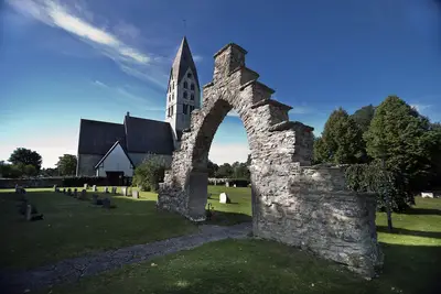 Image de Bel immeuble de 1824. Près de la baignade et à 20 min de Visby