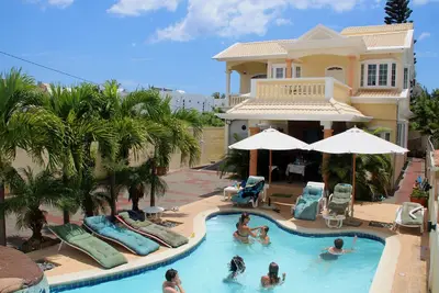 Image de Grande Villa, Tout Confort, Piscine Avec Cascade