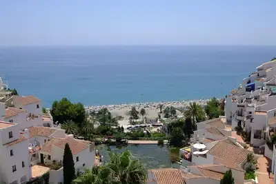 Image de Appartement-boutique à un lit au dernier étage. Une vue imprenable sur la Méditerranée.