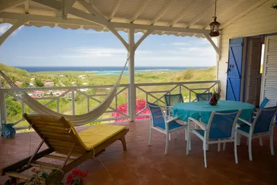 Image de Sainte Anne: villa créole vue mer imprenable sur ilets Cap-Chevalier