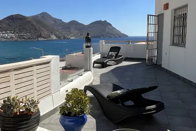 Image de San José, calme et grande terrasse à 100m de la plage