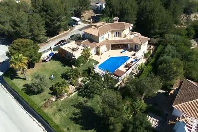 Image de \"Villa Mariposa\" - Magnifique villa de luxe moderne avec piscine prive'