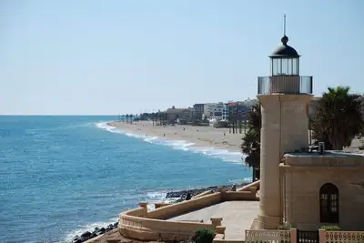 Image de Soleil-hiver et été à 3 min à pied de la plage.