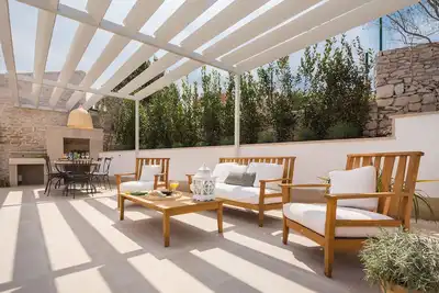 Image de Villa DolceVita 5 * avec piscine-sauna-jardin-salle de gym sur la magnifique île de Brač