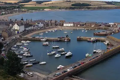 Image de Stonehaven - Profitez de la vie de style contemporain dans un appartement de 3 chambres à 80 mètres de la mer