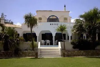 Image de Belle villa à 10 minutes des plages d'Alvor et de Lagos, sur Penina Golf Course
