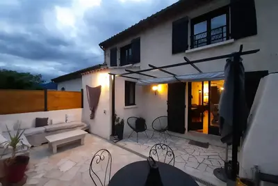Image de Gîte \"les Violettes\" à proximité des Gorges d'Héric et du Caroux (Mons -Hérault)
