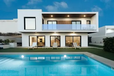 Image de Belle villa pour 6p. , Connexion Wi-Fi, piscine privée et chauffée plage, 8min