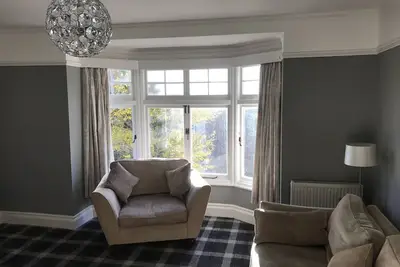 Image de Maison ancienne unique au coeur de Whitby. Emplacement parfait avec parking.