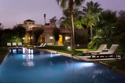 Image de En famille, entre amis, jardin sans vis à vis, piscine 25 m, hammam, massage