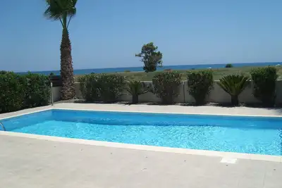 Image de Apollon Villa à la mer avec piscine privée, Gated chemin privé dans tranquille