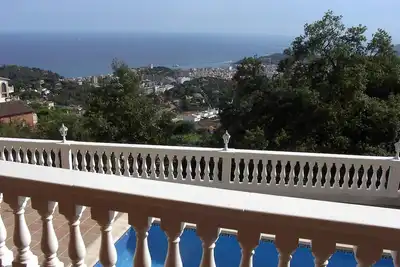 Image de Villa avec Piscine Privée et vue mer exceptionnelle à Lloret de Mar