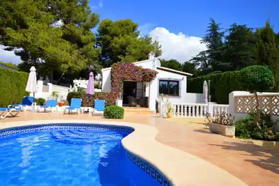Image de Villa individuelle avec piscine privée et jardin - email - Casa-rosa @ live. co. Royaume-Uni