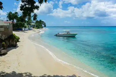 Image de Bel appartement 2 chambres sur la plage dans cette petite baie tranquille