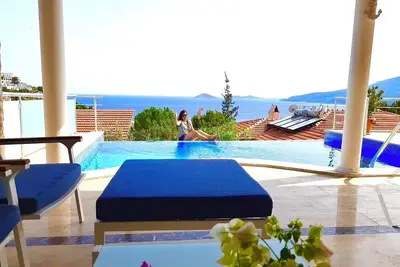 Image de Incroyable villa en front de mer avec de belles vues