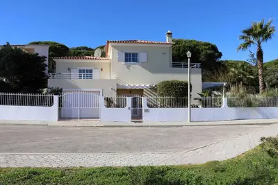 Image de Belle villa individuelle avec piscine privée, à 600 mètres de la plage - 66875 / Al