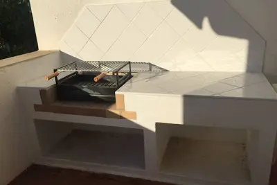 Image de Spacieux appartement avec grande terrasse ensoleillée sur petit complexe