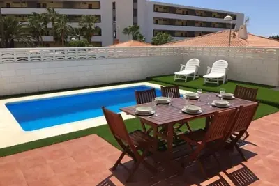 Image de Belle Maison De Vacances 84 Avec Piscine PRIVÉE