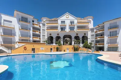 Image de Penthouse de luxe à 100m de la plage avec grande terrasse privée et vue sur la mer