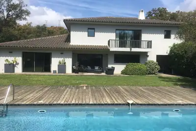 Image de Grande villa piscine chauffée