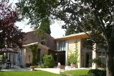 Image de Maison de caractère agrandie et rénovée en 2010 avec piscine privée