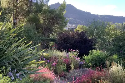 Image de Maison de campagne en bordure d'un village pittoresque