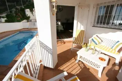Image de Nerja: Agréable maison avec piscine privée très proche de la mer, Wifi, airco