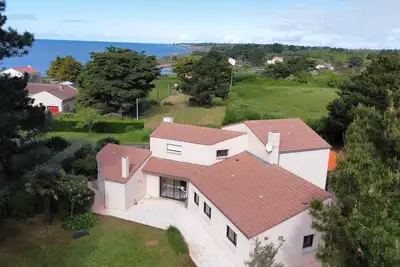 Image de Pornic Vaste Maison De 190 M² Avec Vue Mer Au Calme Absolu A 200 M De La Plage
