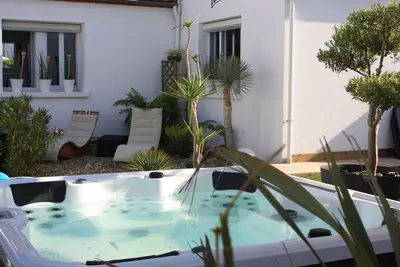 Villa le bois des cosses spa longeville sur mer