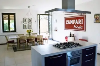 Image de Villa privée avec piscine au coeur de la «vraie» Italie