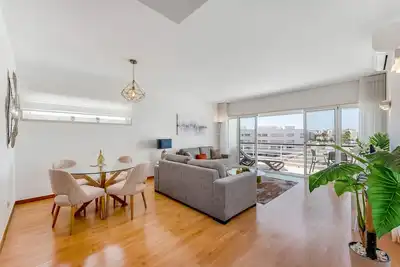 Image de Appartement de 2 chambres dans le complexe exclusif Dom Manuel à Lagos Marina