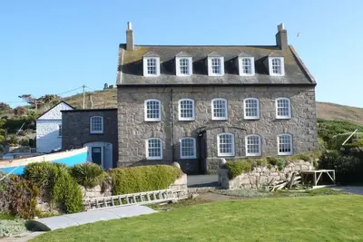 Image de Belle maison indépendante du 18ème siècle dans les îles Scilly, Cornwall