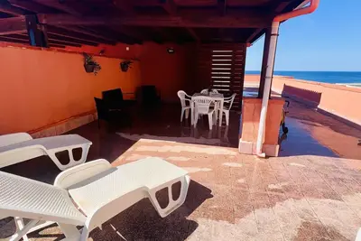 Image de Maison Filippa avec terrasse vue mer. ! ! ! Internet Gratuit