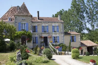 Image de Manoir exceptionnel avec piscine chauffée privée