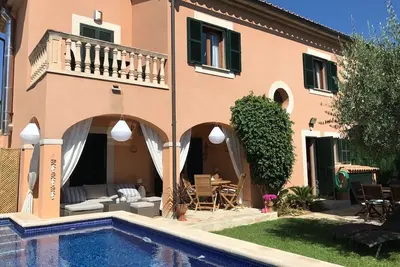 Image de Belle villa de 3 ch avec climatisation et wi-fi, piscine privée d'eau salée, à 400m de la plage