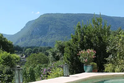 Image de Charmante maison en pierre avec sauna, piscine, près du Grand Colombier et des lacs
