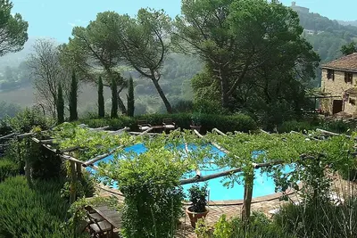 Image de Toscane: Maison de campagne du XVIIe sur colline - piscine privée - superbe vue