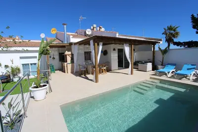 Image de Casa Fenu, Idéal pour vos vacances, proche de la mer, wifi gratuit, air climatisé en  option, animeaux de compagnie autorisés, plage pour chiens