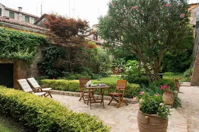 Image de Elegant apartment with garden, in S. Croce, Venice