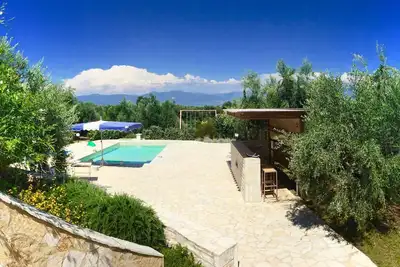 Vue mer, piscine privée, maison tout confort et agréable dans un cadre champêtre