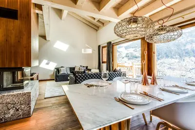 Image de Chalet de luxe avec Jacuzzi et Hammam avec vue magnifique sur le Mont-Blanc
