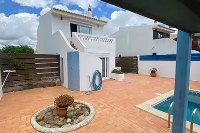 Image de Villa avec piscine privée et vue panoramique