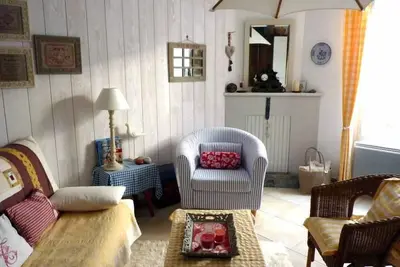 Image de La petite maison avec terrasse au pied des Monts d'Arrée, au cœur du Finistère