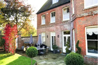 Image de Substantial 6 bed House in Christchurch Dorset